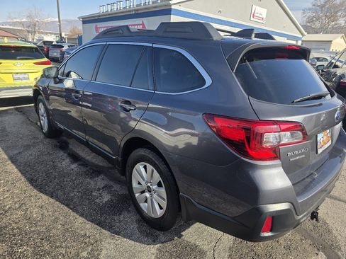 Used 2018 Subaru Outback 2.5i Premium image 8