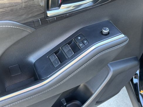 Used 2022 Toyota Highlander Limited image 15