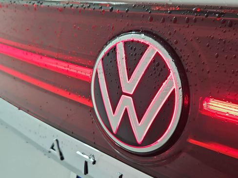 New 2026 Volkswagen Atlas SEL image 11