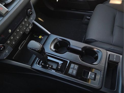 New 2026 Subaru Outback Touring XT image 21