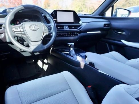 Used 2024 Lexus UX 250h F Sport image 33