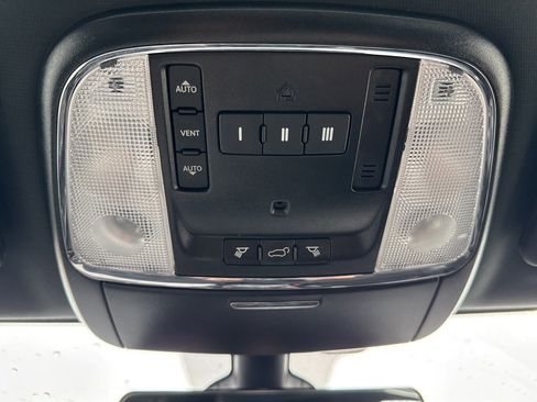 Used 2018 Dodge Durango GT w/ Blacktop Package image 38