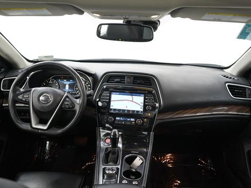 Used 2017 Nissan Maxima Platinum FWD image 13