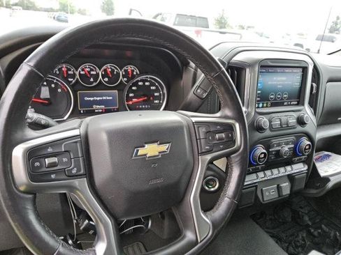Used 2021 Chevrolet Silverado 1500 LT RWD image 3