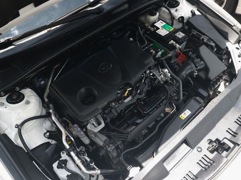 Used 2021 Toyota Camry XSE FWD image 46