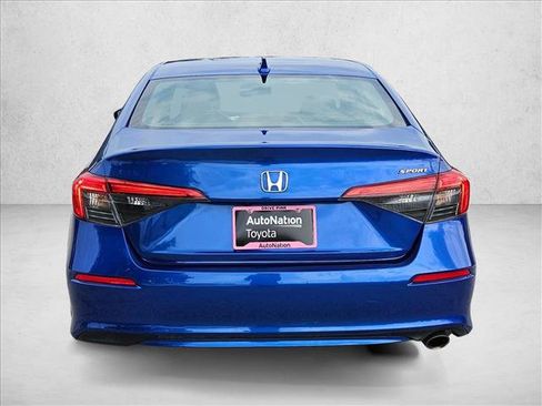 Used 2023 Honda Civic Sport image 7