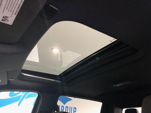 Used 2021 GMC Sierra 1500 AT4 w/ AT4 Premium Package image 8