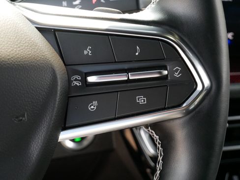 Used 2024 Chevrolet Traverse Z71 w/ Enhanced Driving Package AWD/4WD image 25