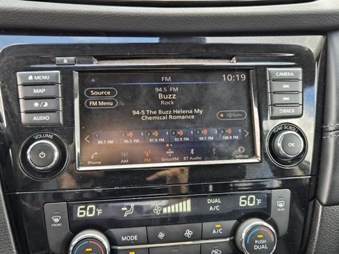 Used 2018 Nissan Rogue SL image 14