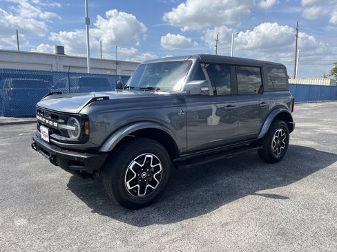 Used 2024 Ford Bronco Outer Banks AWD/4WD image 7
