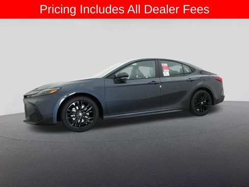 New 2026 Toyota Camry SE FWD image 18
