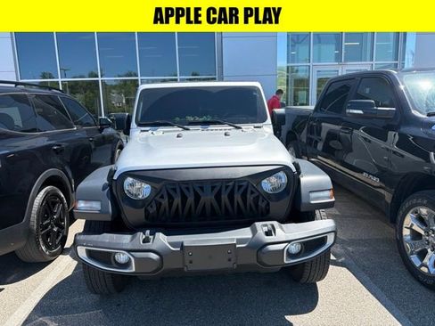Used 2023 Jeep Gladiator Sport AWD/4WD image 2