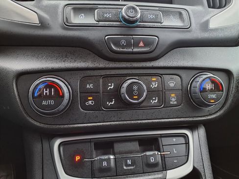 Certified 2023 GMC Terrain SLE w/ Driver Convenience Package image 8