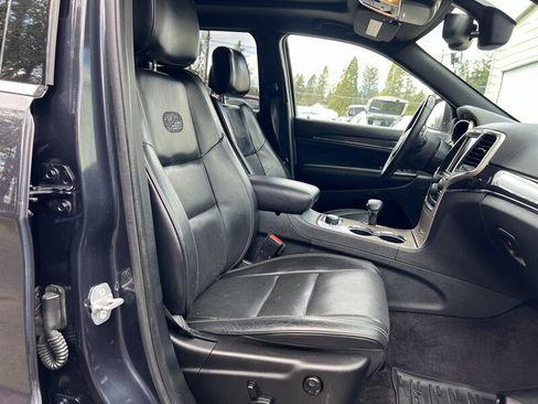 Used 2015 Jeep Grand Cherokee Overland image 12