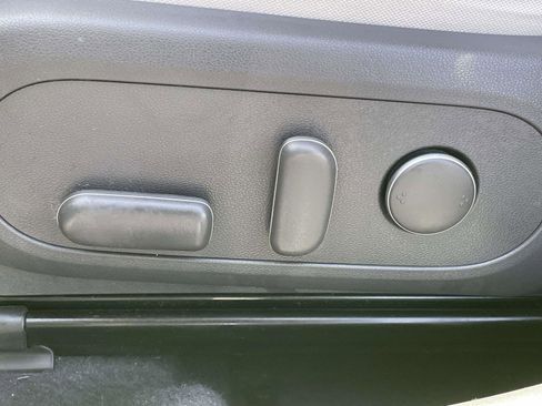 Used 2024 Hyundai Kona SEL FWD image 16