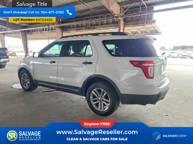 Used 2015 Ford Explorer FWD image 3