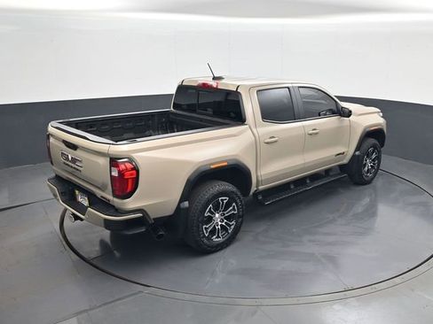 Used 2024 GMC Canyon AT4 w/ AT4 Premium Package AWD/4WD image 17