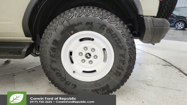 New 2026 Ford Bronco Heritage Edition AWD/4WD image 12