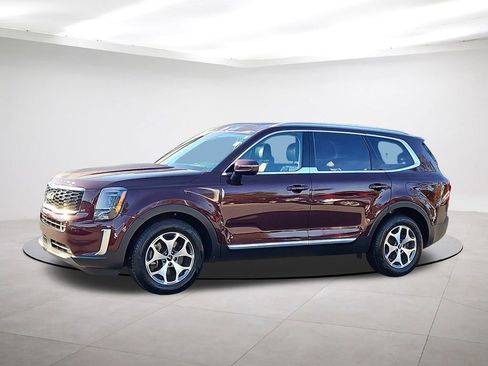 Used 2022 Kia Telluride EX image 3
