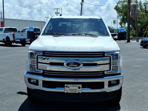 Used 2019 Ford F250 Lariat w/ Lariat Value Package AWD/4WD image 8