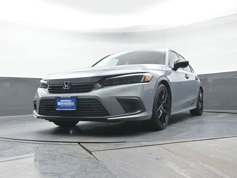 Used 2023 Honda Civic Sport image 29