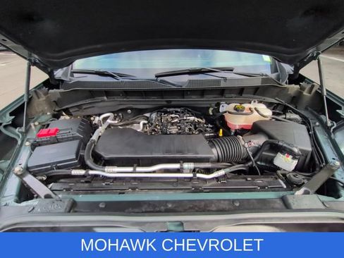 Used 2025 Chevrolet Silverado 1500 LT AWD/4WD image 30