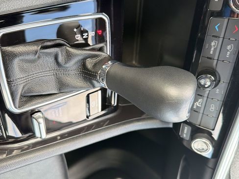 Used 2024 Jeep Compass Latitude image 19