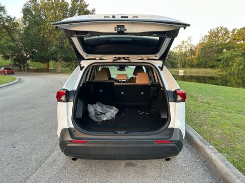 Used 2024 Toyota RAV4 LE image 10