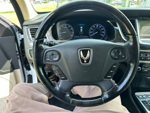 Used 2014 Hyundai Equus Signature RWD image 40