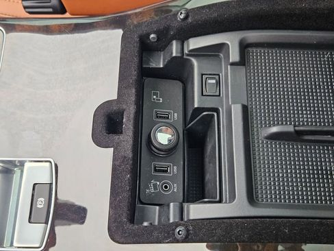 Used 2015 Land Rover Range Rover Autobiography image 26