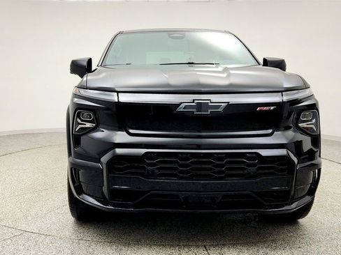 Used 2024 Chevrolet Silverado EV RST image 2