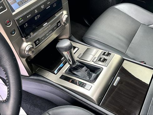 Used 2017 Lexus GX 460 w/ Navigation Package AWD/4WD image 18