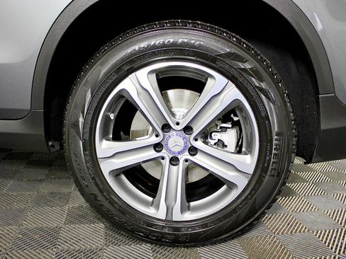 Used 2017 Mercedes-Benz GLC 300 4MATIC image 54