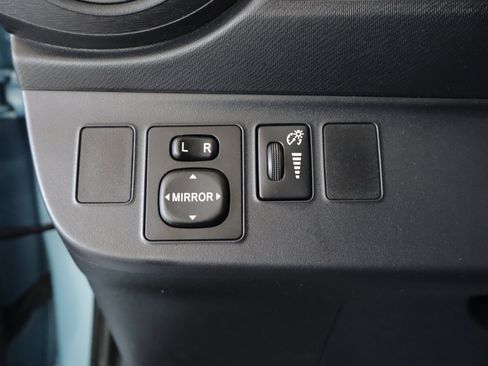 Used 2015 Toyota Prius C One FWD image 17
