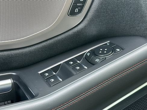 Certified 2025 Ford Expedition Active AWD/4WD image 13