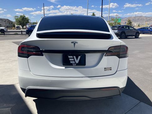 Used 2022 Tesla Model X Plaid AWD/4WD image 7