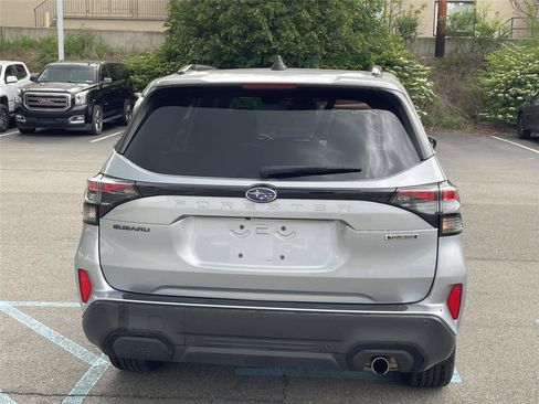 Certified 2025 Subaru Forester Touring AWD/4WD image 4