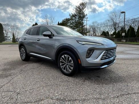 Used 2024 Buick Envision Preferred AWD/4WD image 7