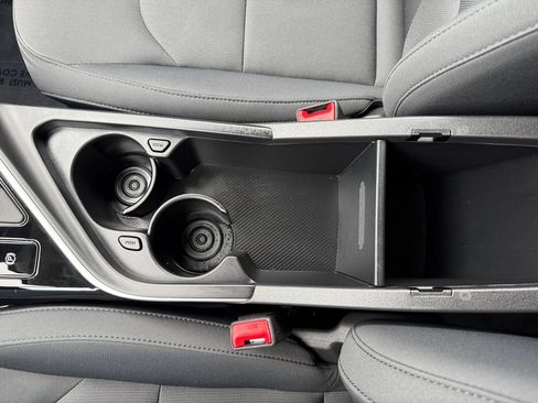 Certified 2024 Kia Niro LX FWD image 31