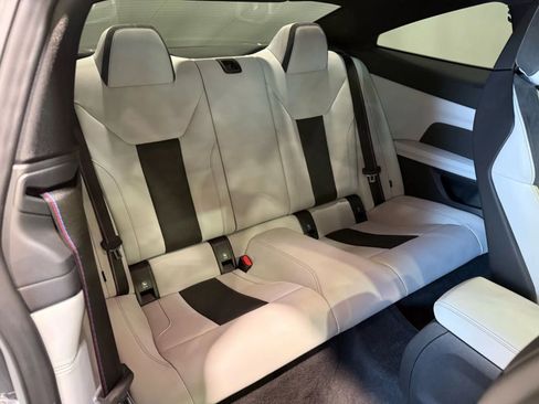 Used 2022 BMW M4 Competition w/ Executive Package image 28