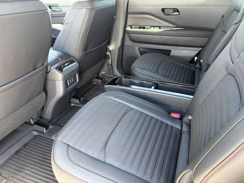 New 2026 Nissan Pathfinder Rock Creek w/ Rock Creek Premium Package AWD/4WD image 18