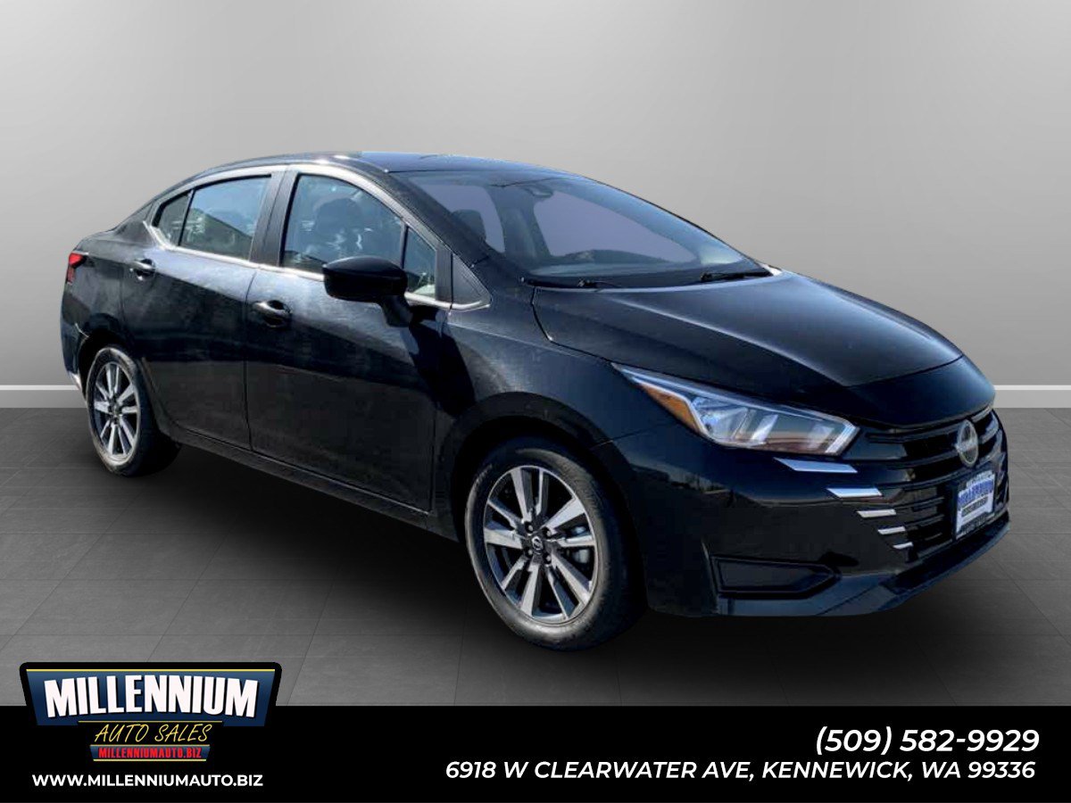 Used 2024 Nissan Versa SV FWD image 1