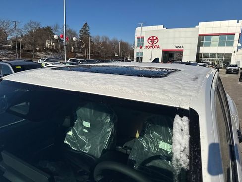 New 2025 Toyota Tacoma TRD Off-Road AWD/4WD image 16