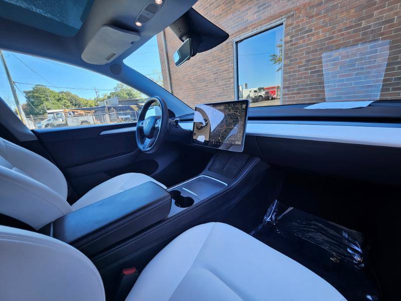 Used 2023 Tesla Model Y AWD image 57