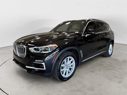 Used 2019 BMW X5 xDrive40i w/ Executive Package image 1