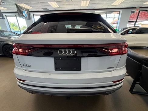 Used 2021 Audi Q8 Prestige w/ Prestige Package AWD/4WD image 11