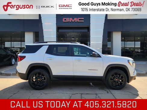 New 2027 GMC Terrain Elevation w/ Black Edition FWD image 3