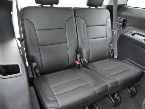 Used 2020 GMC Acadia SLT FWD image 35