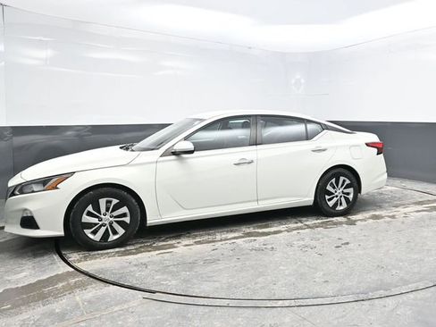 Used 2021 Nissan Altima 2.5 S image 3