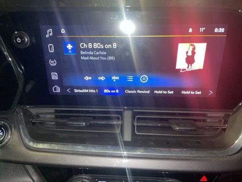 Used 2025 Chevrolet Trax ACTIV image 18